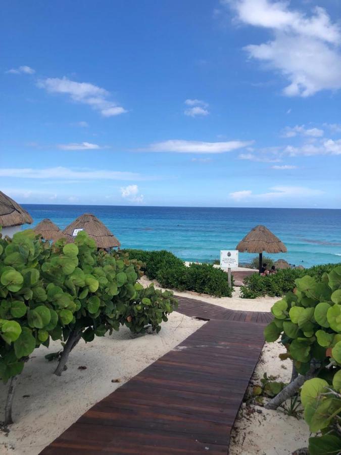 777 Lenderman Hostal 777 Cancún Exterior foto